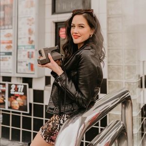 Meet your Posher, Mallory